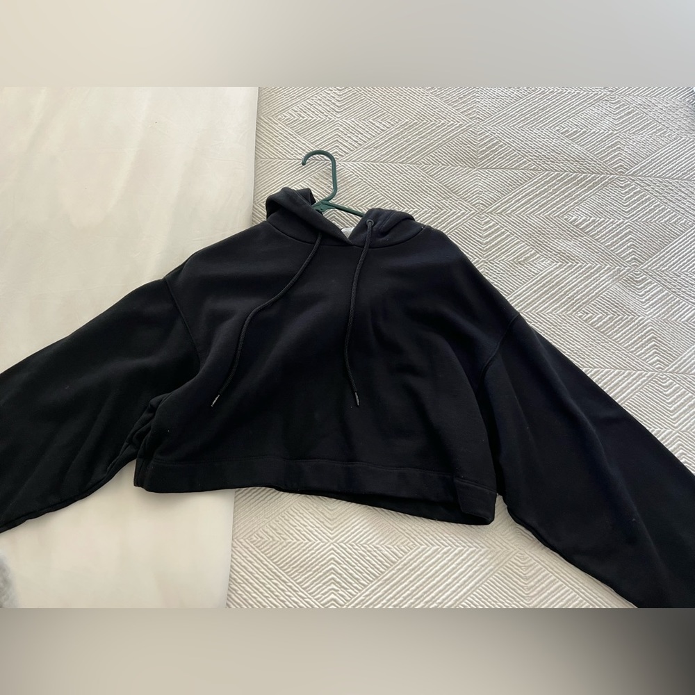 Black alo yoga hoodie